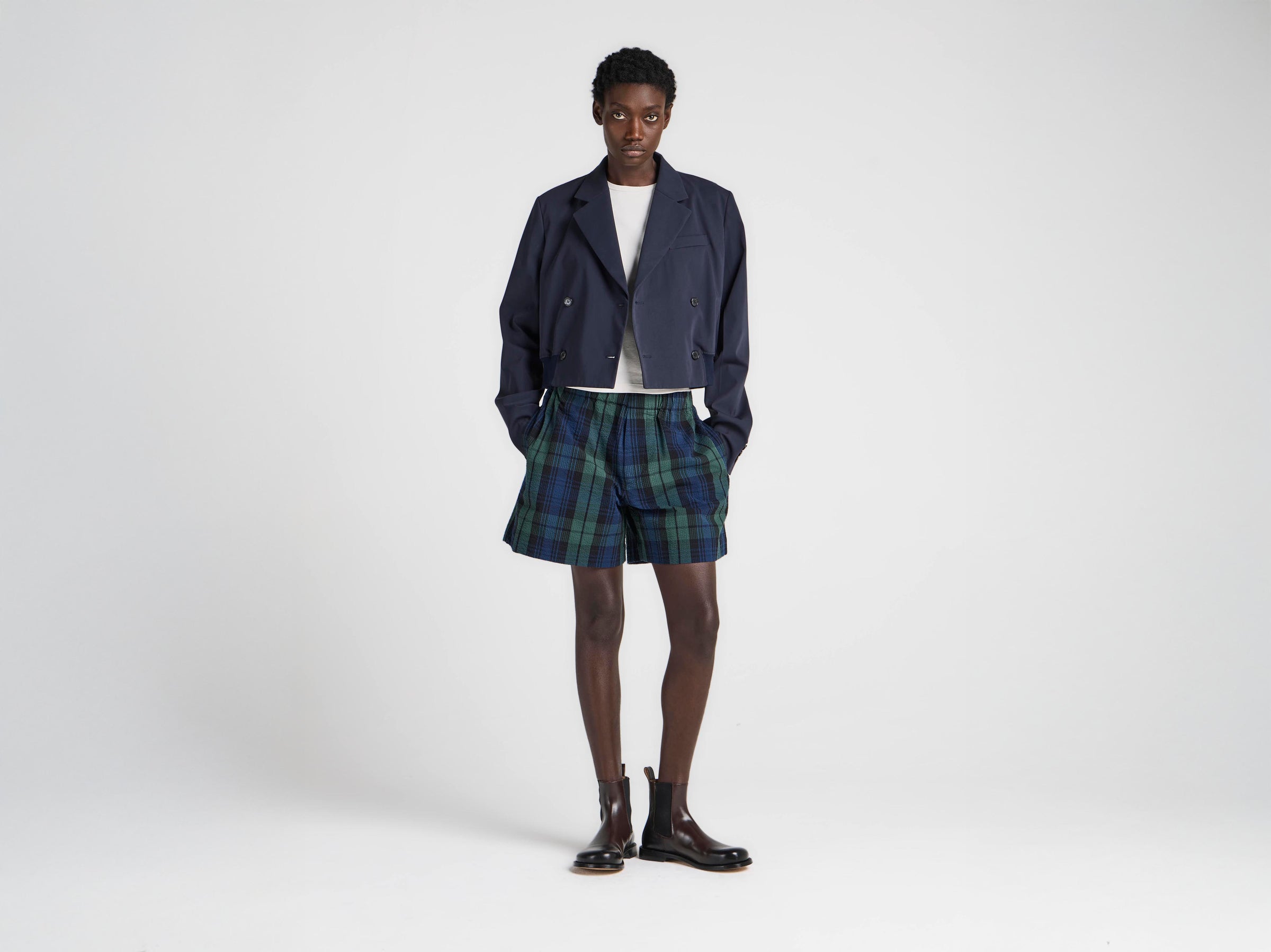 WOMENS CHECKERED SHORTS IN NAVY & GREEN