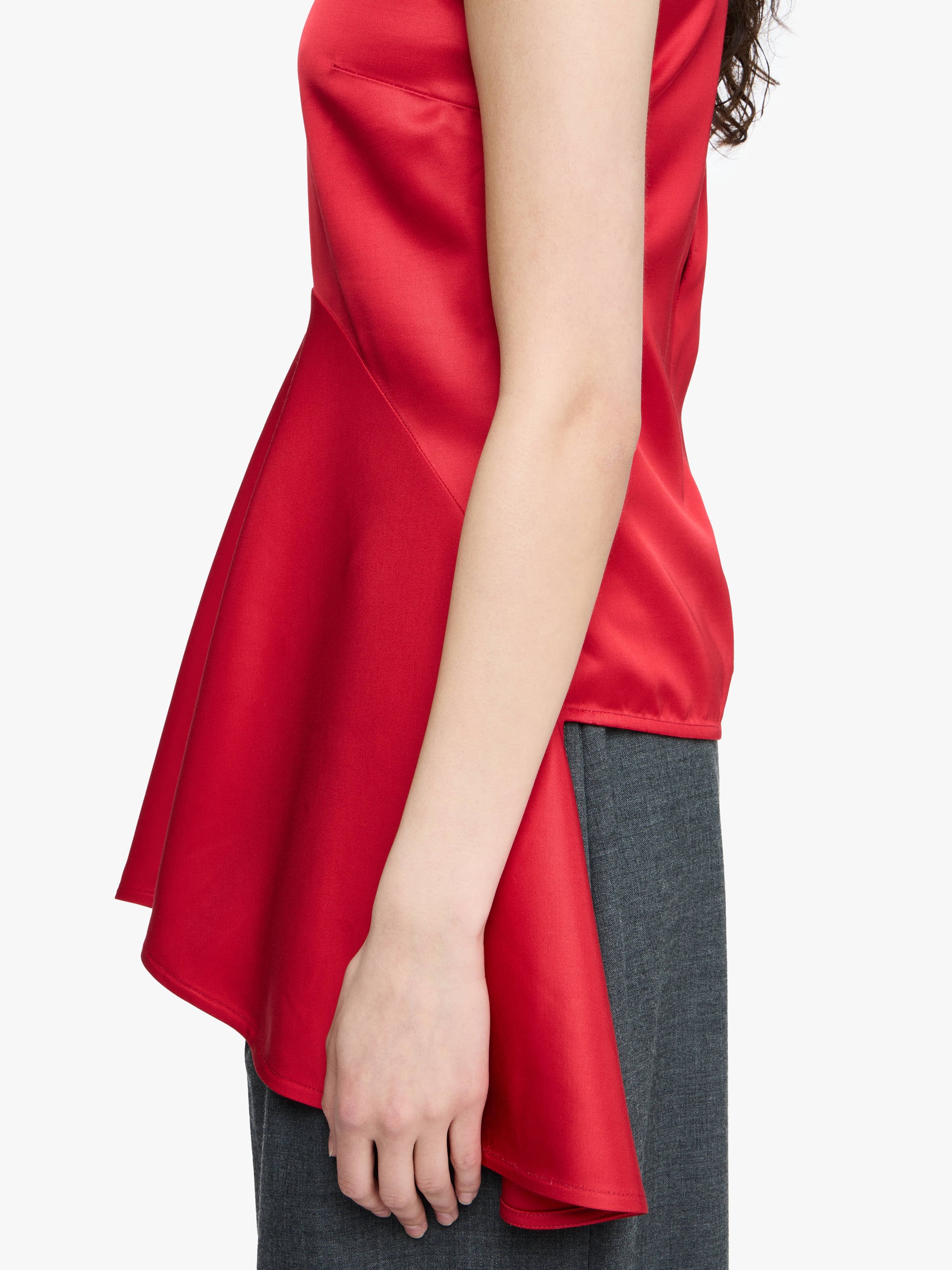 DRAPED HEM SLEEVELESS TOP