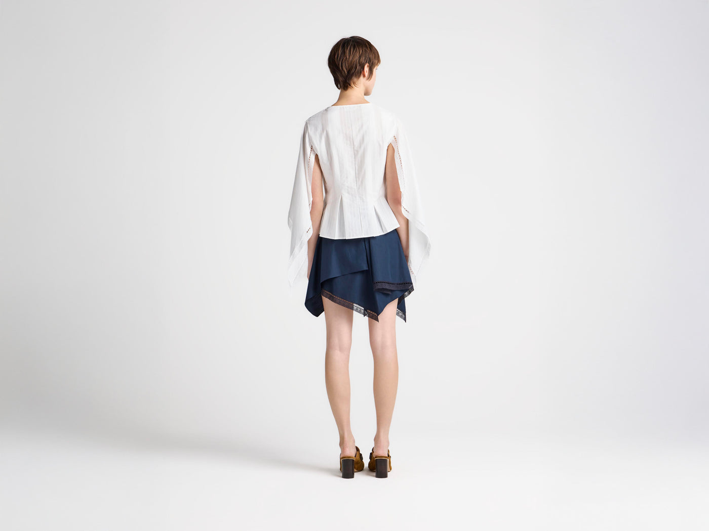 WOMENS DRAPED SLEEVE TOP IN WHITE