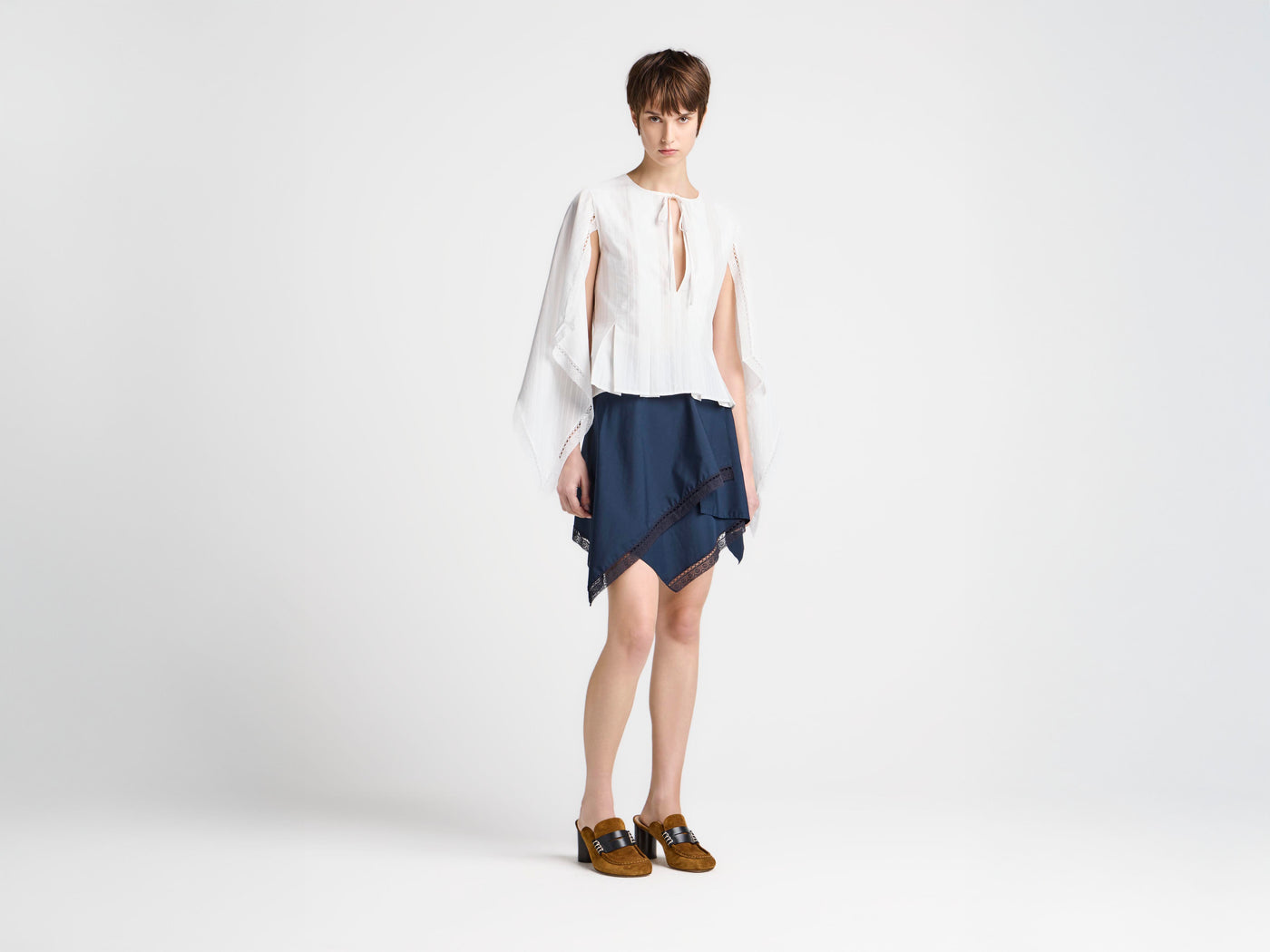 WOMENS DRAPED SLEEVE TOP IN WHITE