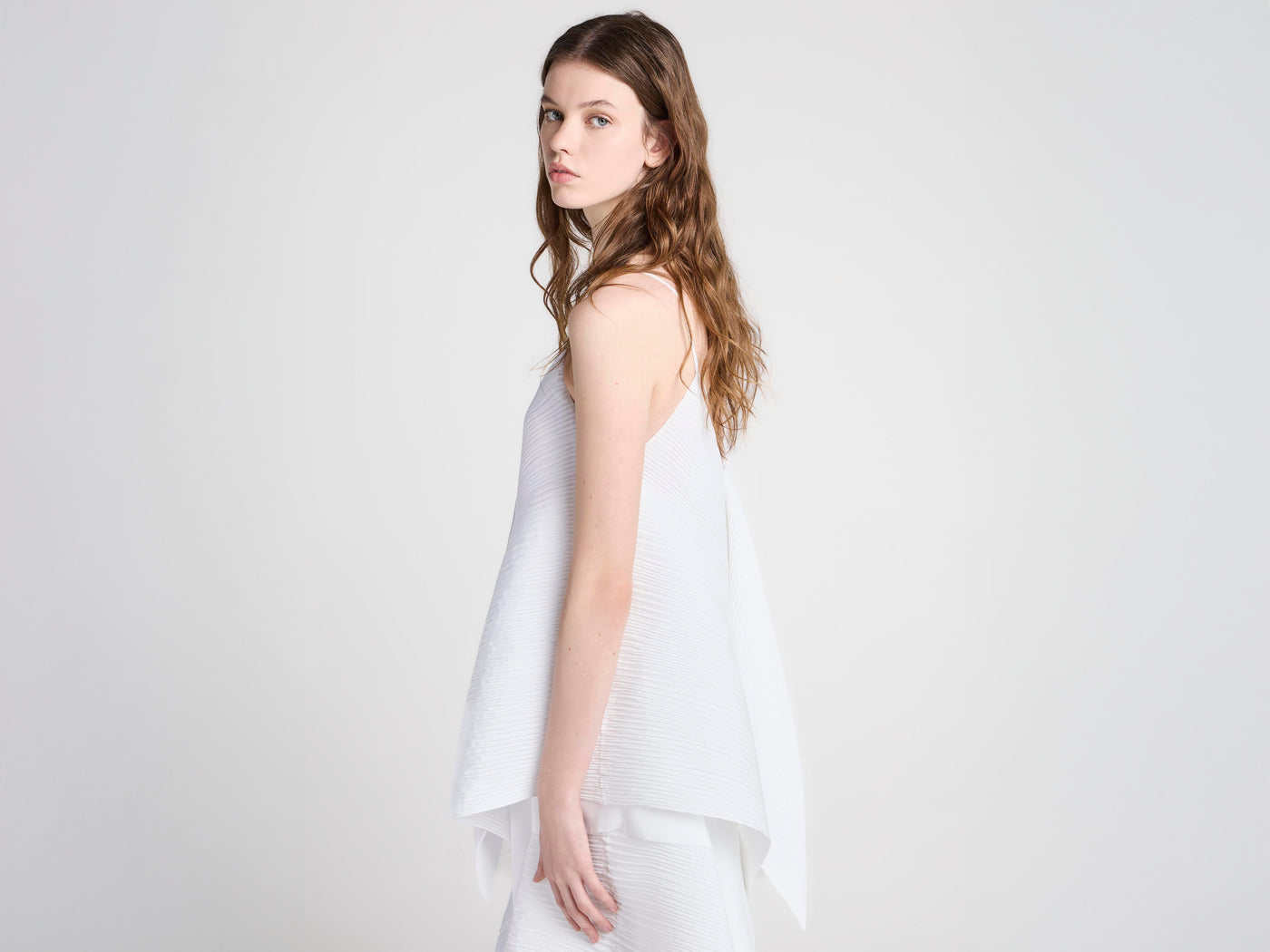 WOMENS ASYMMETRIC PLEATED TOP IN WHITE
