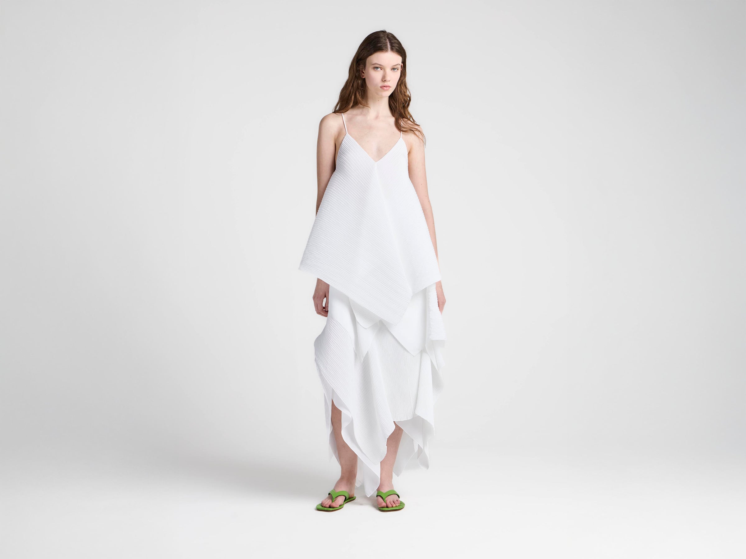 WOMENS ASYMMETRIC PLEATED TOP IN WHITE