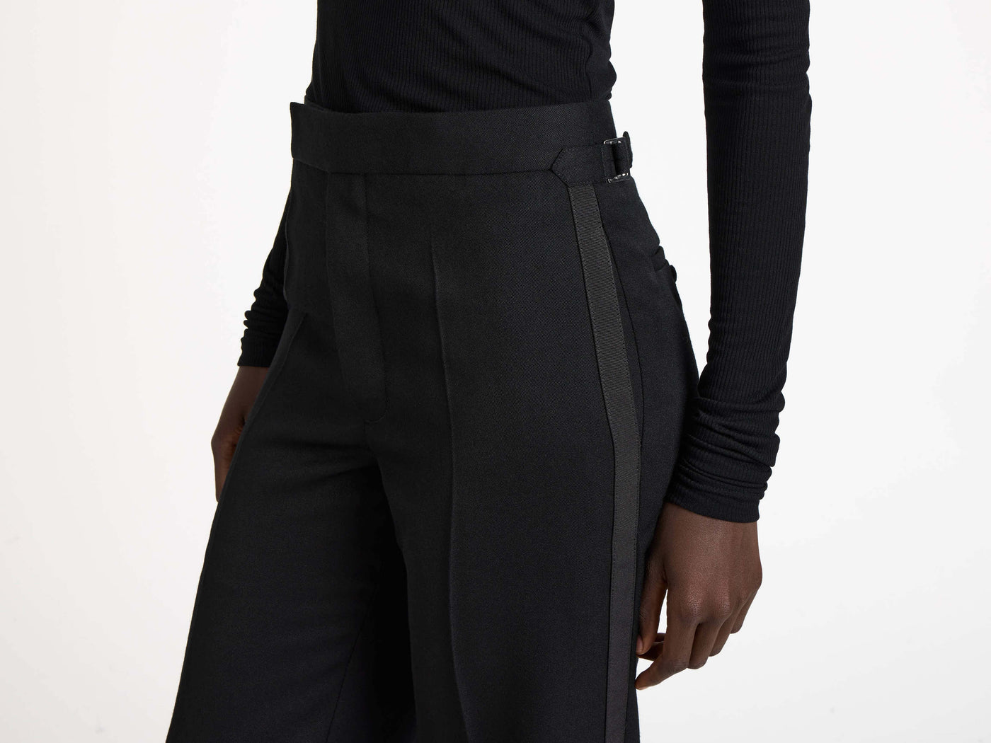 tuxedo trousers black 1 Model Detail 4