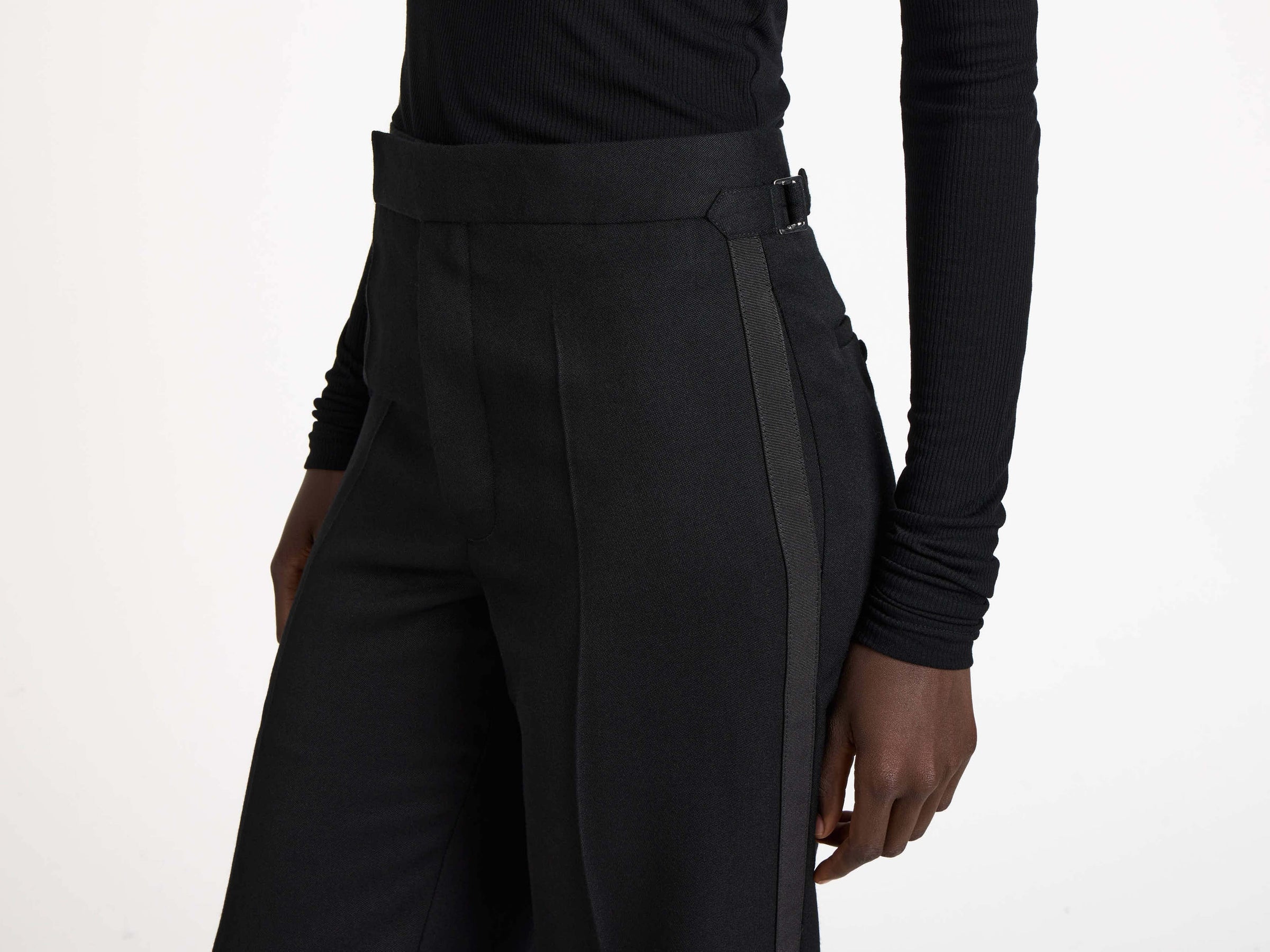 tuxedo trousers black 1 Model Detail 4