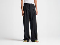 MENS STRAIGHT LEG TROUSERS IN BLACK