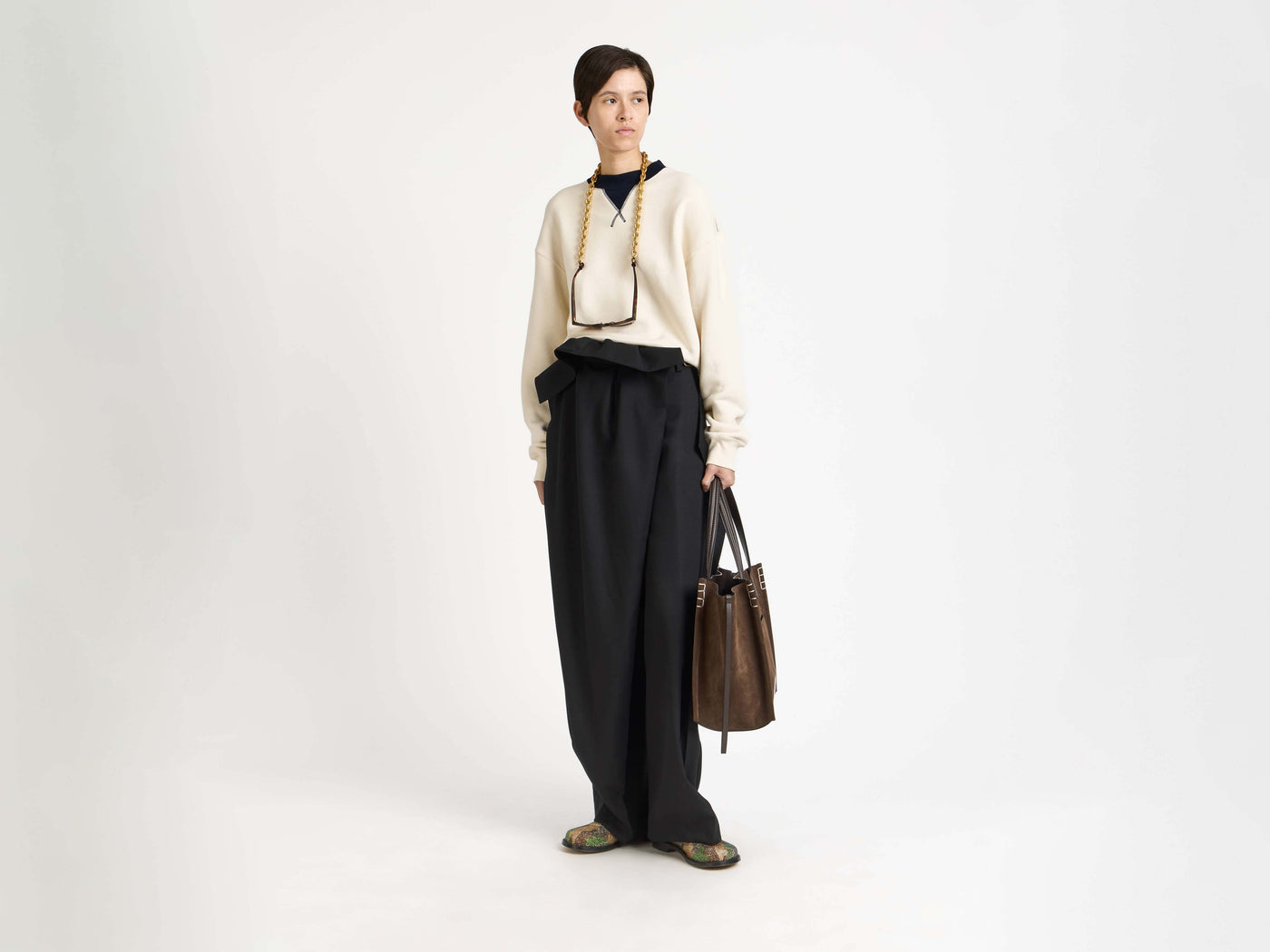 fold over trousers black 1 Model Front 6
