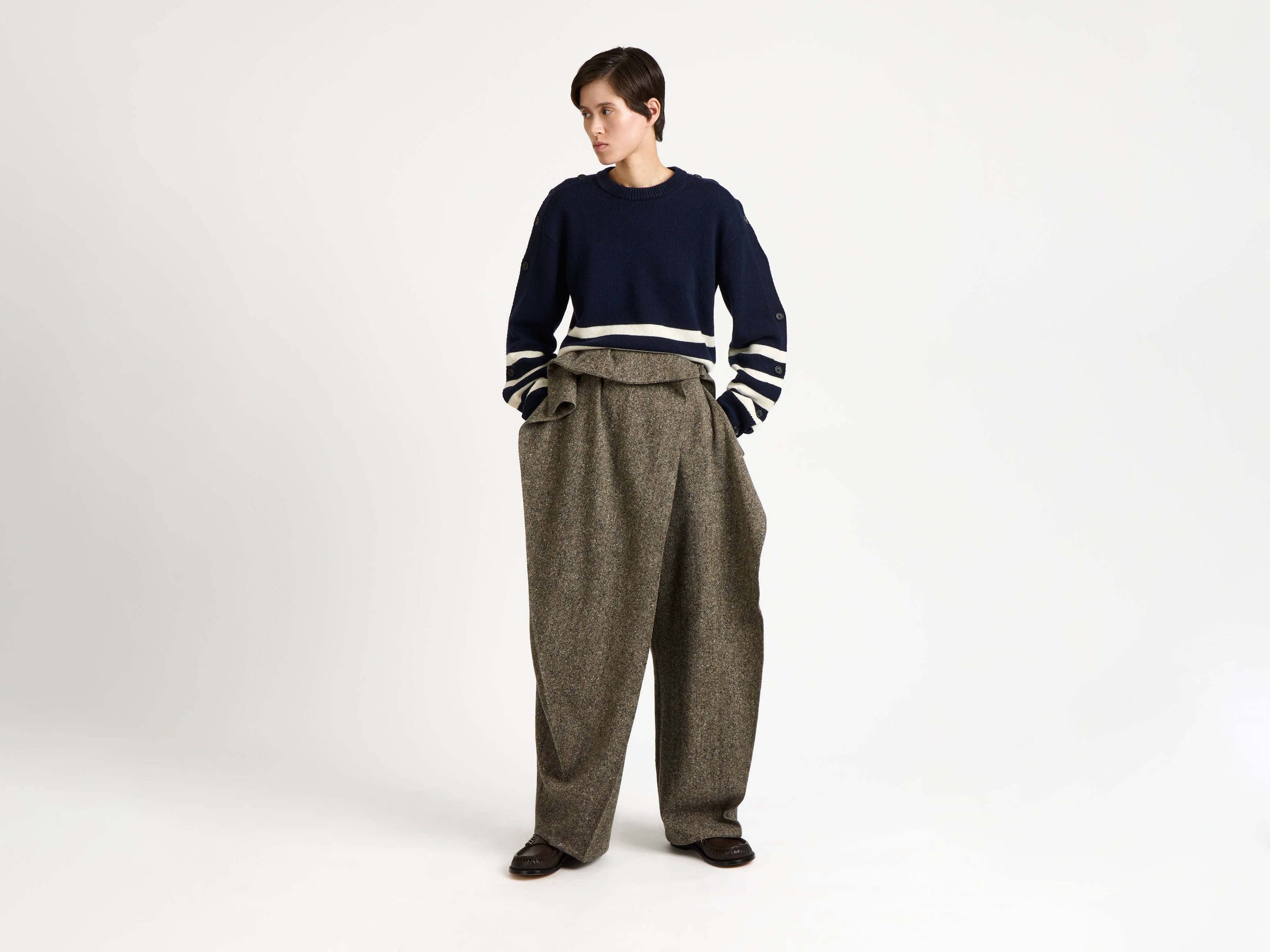 FOLD OVER TROUSERS IN BLACK & BEIGE
