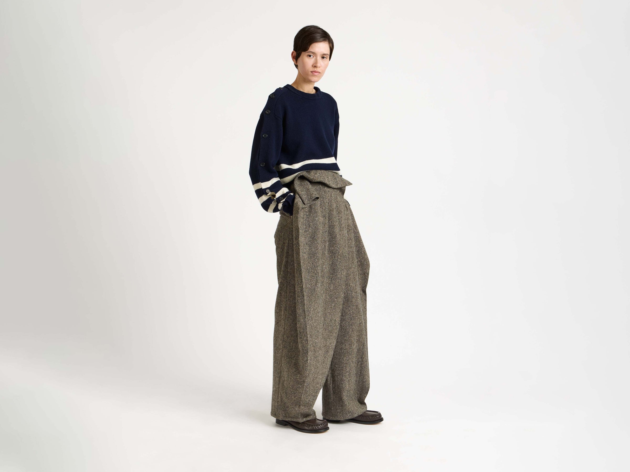 FOLD OVER TROUSERS IN BLACK & BEIGE