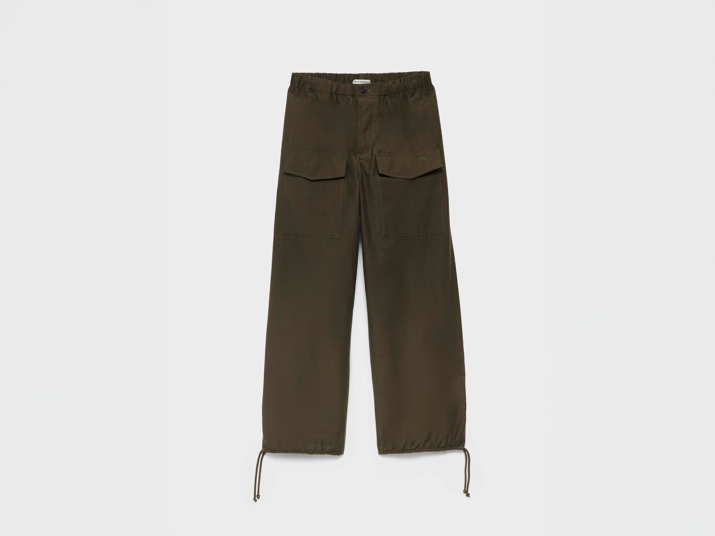 MENS PARACHUTE TRACK PANTS IN MILITARY GREEN