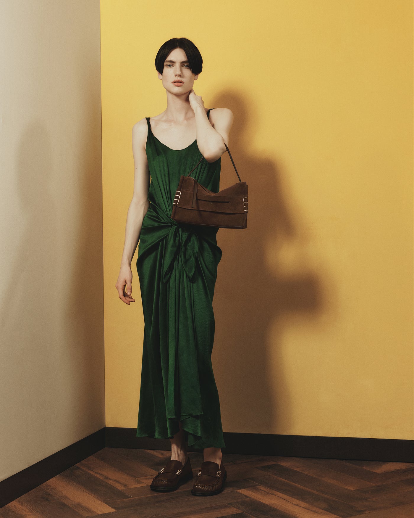 WOMENS KNOTTED WAIST LONGLINE DRESS IN BOTTLE GREEN