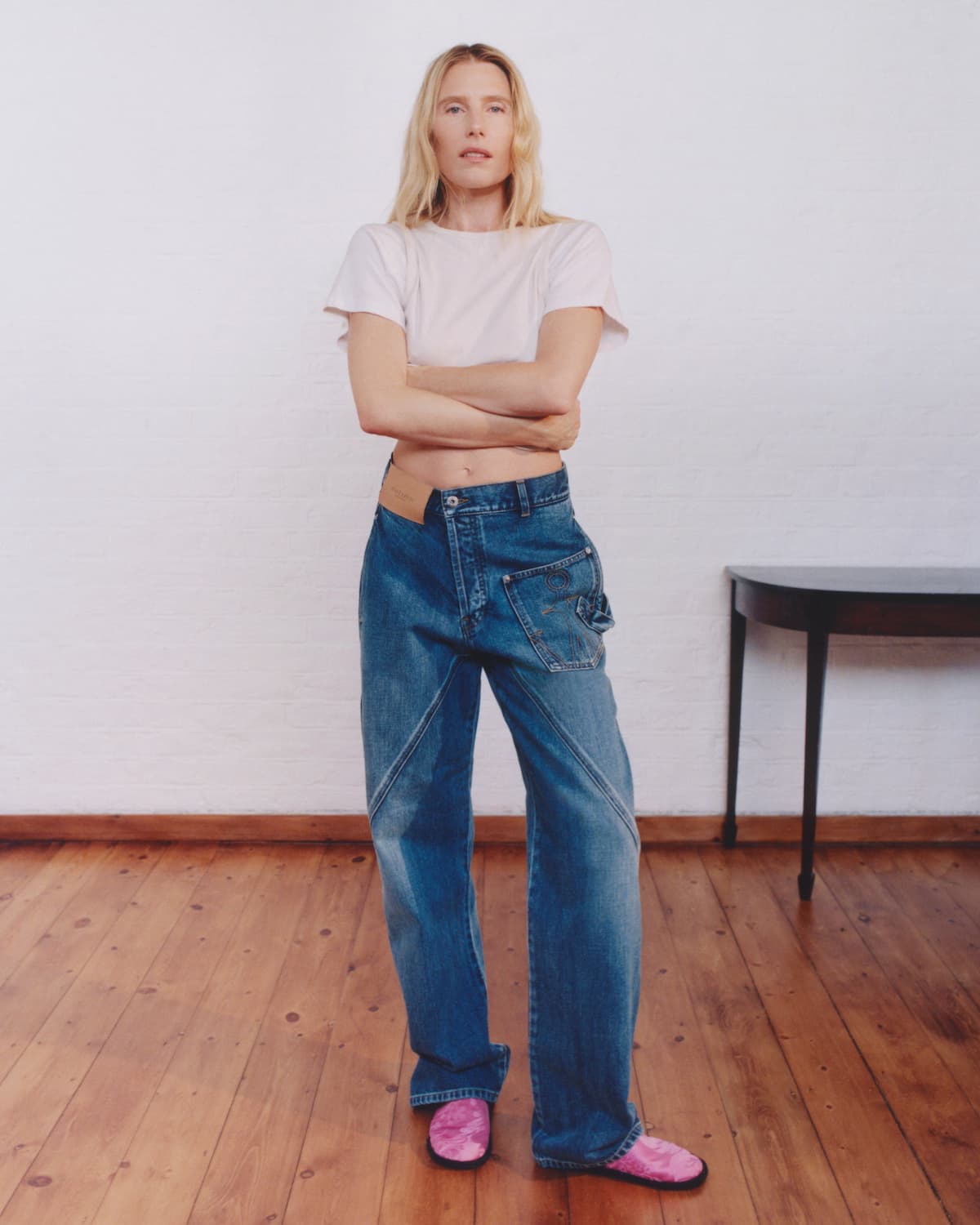 WOMENS TWISTED WORKWEAR DENIM JEANS IN MID BLUE
